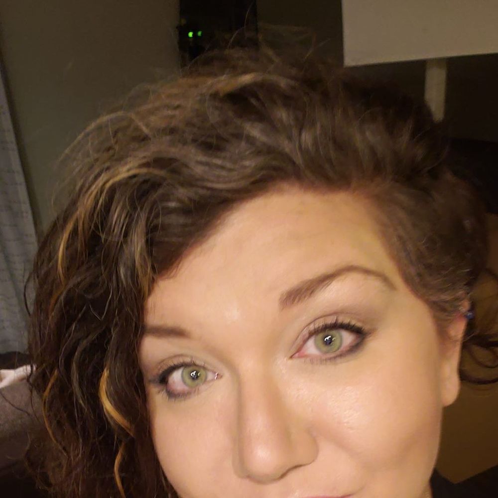 Meet your Posher, Sharon